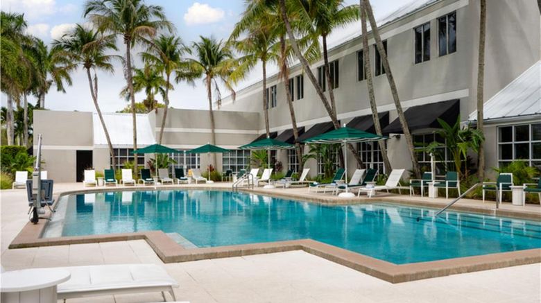 <b>DoubleTree by Hilton Deerfield Beach Pool</b>. Images powered by <a href="https://iceportal.shijigroup.com/" title="IcePortal" target="_blank">IcePortal</a>.