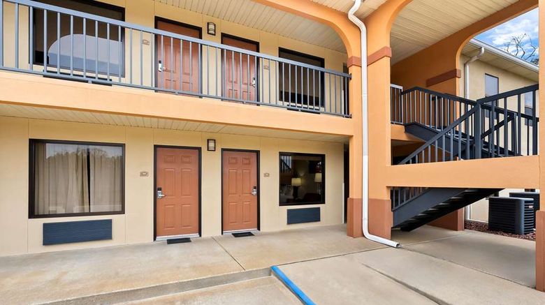 <b>Best Western Greenville Inn Exterior</b>. Images powered by <a href="https://iceportal.shijigroup.com/" title="IcePortal" target="_blank">IcePortal</a>.