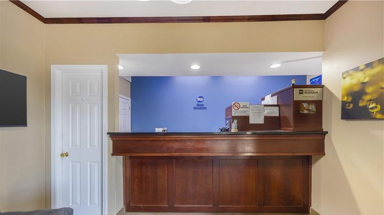 Best Western Fairwinds Inn Lobby