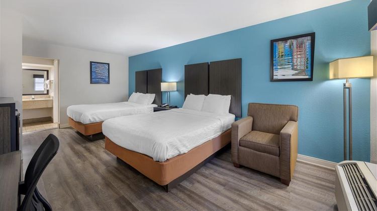 Best Western Fairwinds Inn Room