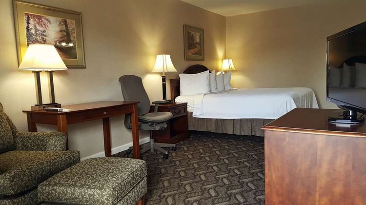 Best Western Suites Room