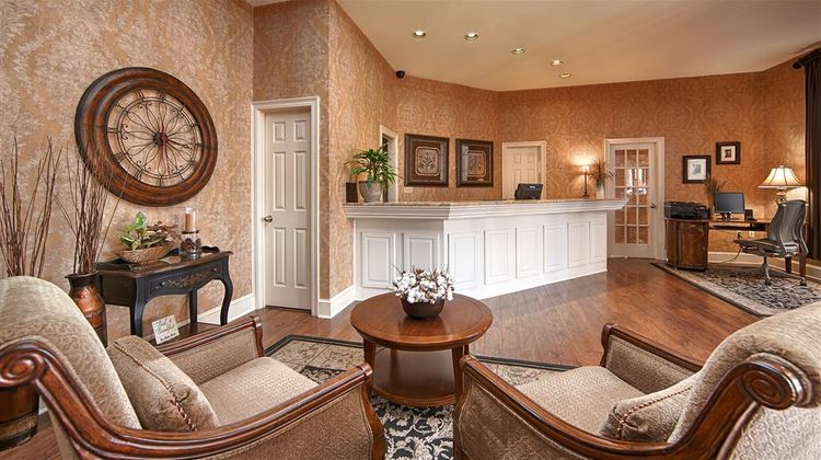 Best Western Suites Lobby