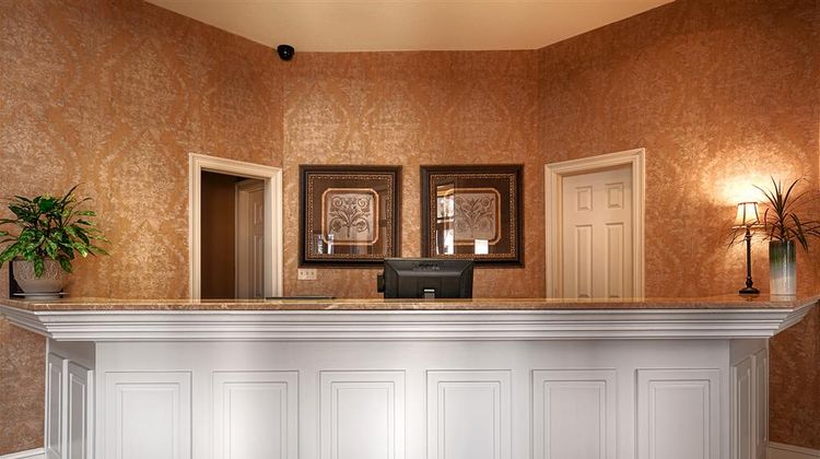 Best Western Suites Lobby