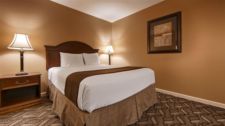 <b>Best Western Suites Suite</b>. Images powered by <a href="https://iceportal.shijigroup.com/" title="IcePortal" target="_blank">IcePortal</a>.