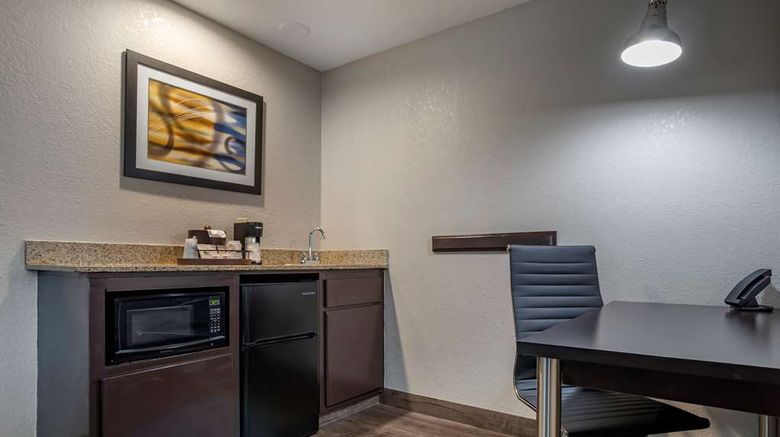 <b>Best Western Plus Carlton Suites Other</b>. Images powered by <a href="https://iceportal.shijigroup.com/" title="IcePortal" target="_blank">IcePortal</a>.