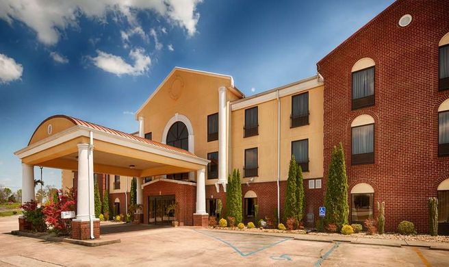 Best Western Plus Bass Hotel & Suites Exterior