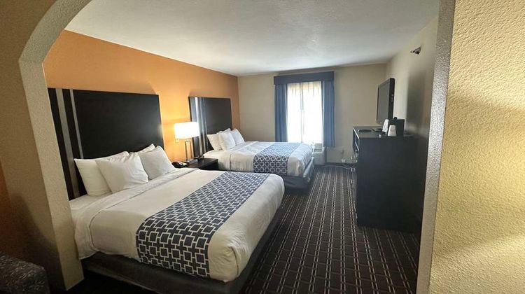 Best Western Plus Bass Hotel & Suites Room