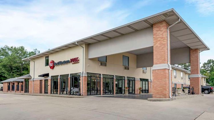 Best Western Plus Two Rivers Hotel Suite Exterior