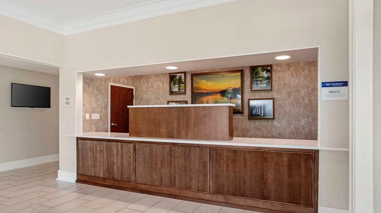 Best Western Plus Two Rivers Hotel Suite Lobby