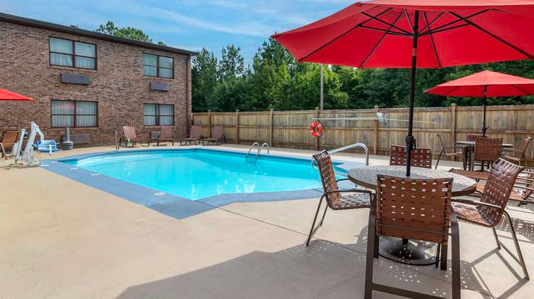 Best Western Auburn/Opelika Inn Pool