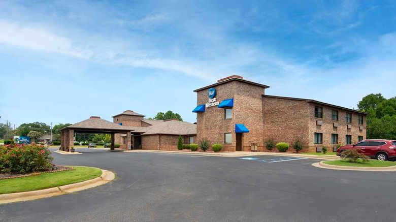 <b>Best Western Auburn/Opelika Inn Exterior</b>. Images powered by <a href="https://iceportal.shijigroup.com/" title="IcePortal" target="_blank">IcePortal</a>.