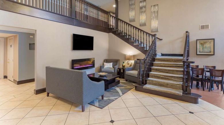 <b>Best Western Plus Russellville Hotel Lobby</b>. Images powered by <a href="https://iceportal.shijigroup.com/" title="IcePortal" target="_blank">IcePortal</a>.