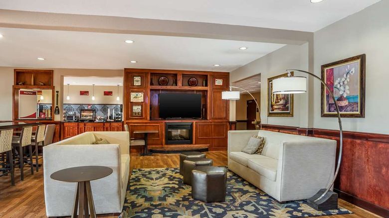 <b>Best Western Plus Circle Inn Lobby</b>. Images powered by <a href="https://iceportal.shijigroup.com/" title="IcePortal" target="_blank">IcePortal</a>.
