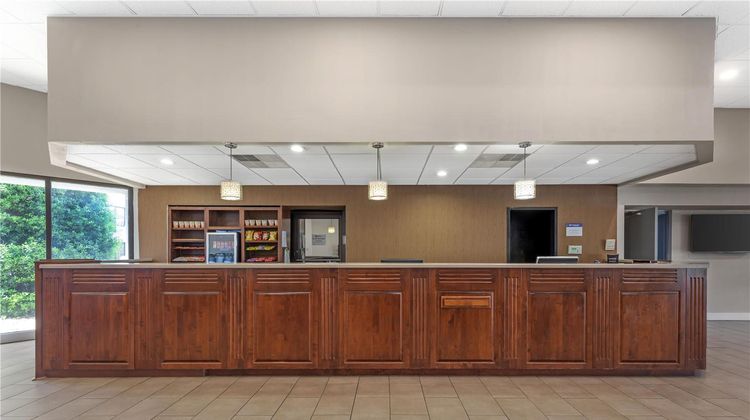Best Western Plus Madison-Huntsville Lobby