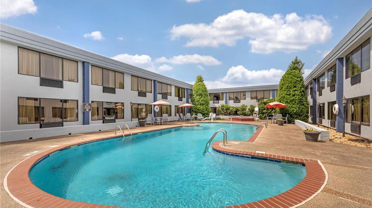 Best Western Plus Madison-Huntsville Pool
