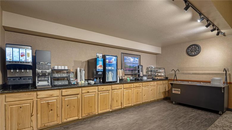 <b>Best Western Bidarka Inn Restaurant</b>. Images powered by <a href="https://iceportal.shijigroup.com/" title="IcePortal" target="_blank">IcePortal</a>.