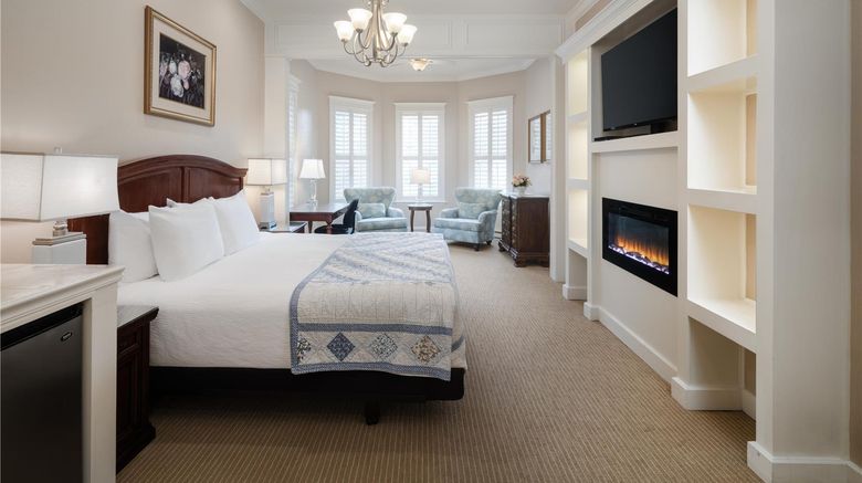 <b>Best Western Grandma's Feather Bed Room</b>. Images powered by <a href="https://iceportal.shijigroup.com/" title="IcePortal" target="_blank">IcePortal</a>.