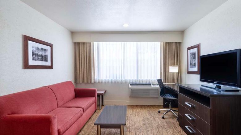 <b>Best Western Pony Soldier Inn & Suites Room</b>. Images powered by <a href="https://iceportal.shijigroup.com/" title="IcePortal" target="_blank">IcePortal</a>.