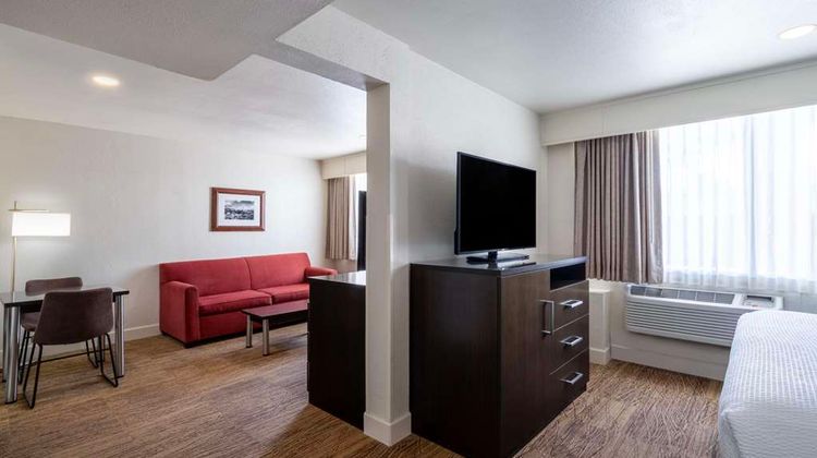Best Western Pony Soldier Inn & Suites Room