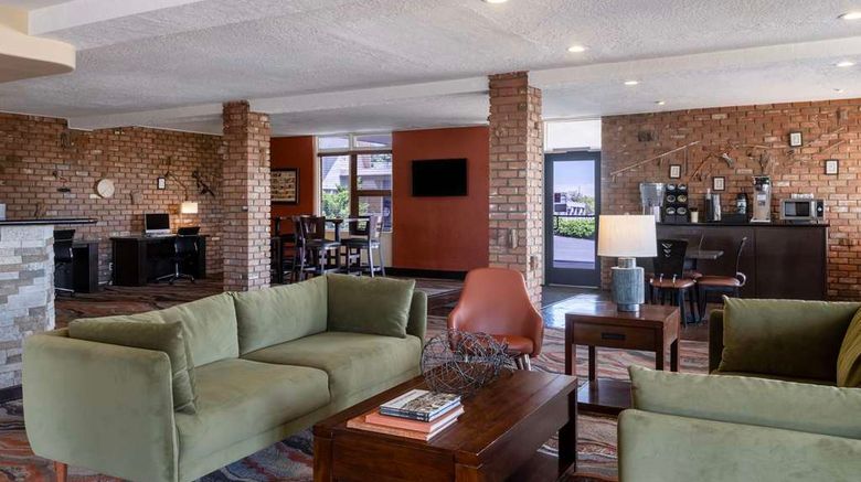 <b>Best Western Pony Soldier Inn & Suites Lobby</b>. Images powered by <a href="https://iceportal.shijigroup.com/" title="IcePortal" target="_blank">IcePortal</a>.