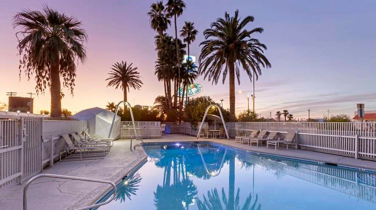 Best Western Space Age Lodge Pool