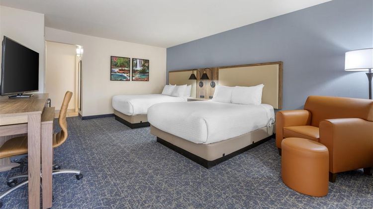 Best Western Plus a Wayfarer's Inn Suite
