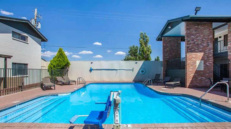 <b>Best Western Arizonian Inn Pool</b>. Images powered by <a href="https://iceportal.shijigroup.com/" title="IcePortal" target="_blank">IcePortal</a>.