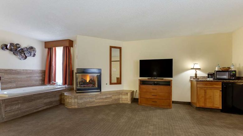 <b>Best Western Paint Pony Lodge Suite</b>. Images powered by <a href="https://iceportal.shijigroup.com/" title="IcePortal" target="_blank">IcePortal</a>.