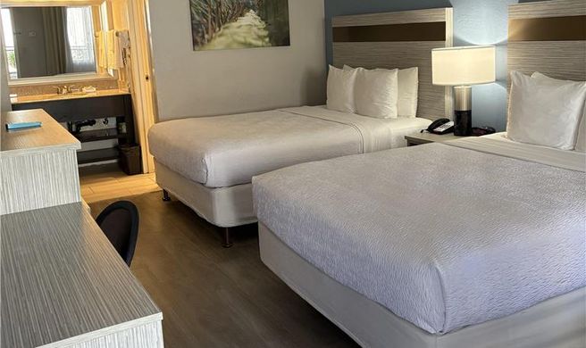SureStay InnSuites Phoenix Hotel & Suite Room