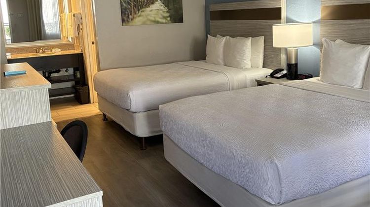 SureStay InnSuites Phoenix Hotel & Suite Room