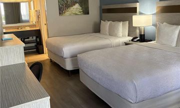 SureStay InnSuites Phoenix Hotel & Suite