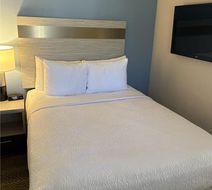 SureStay InnSuites Phoenix Hotel & Suite Room