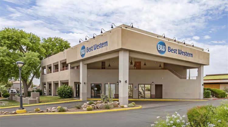 Best Western InnSuites Tucson Foothills Exterior