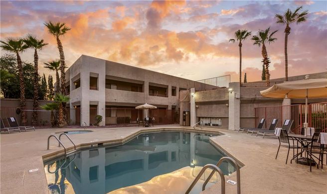 Best Western InnSuites Tucson Foothills Exterior