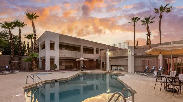 Best Western InnSuites Tucson Foothills Exterior