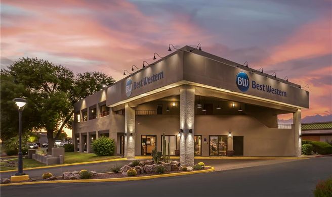 Best Western InnSuites Tucson Foothills Exterior