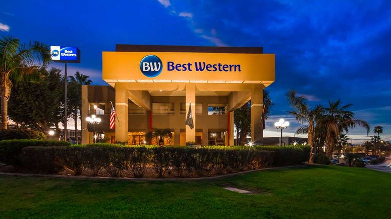 Best Western InnSuites Yuma Mall Exterior. Images powered by <a href="https://iceportal.shijigroup.com" target="_blank" rel="noopener">Ice Portal</a>.