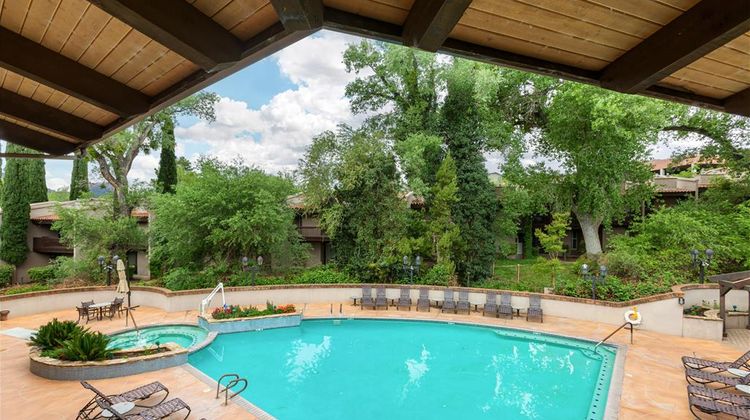 Best Western Plus Arroyo Roble Hotel Pool