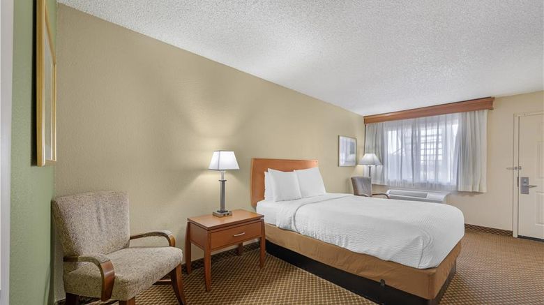 <b>Best Western Cottonwood Inn Room</b>. Images powered by <a href="https://iceportal.shijigroup.com/" title="IcePortal" target="_blank">IcePortal</a>.