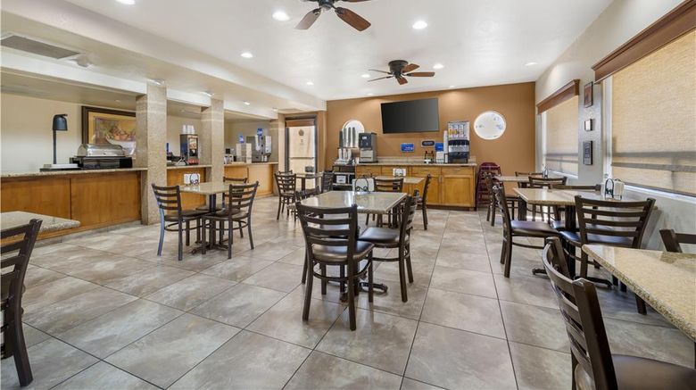 <b>Best Western Cottonwood Inn Restaurant</b>. Images powered by <a href="https://iceportal.shijigroup.com/" title="IcePortal" target="_blank">IcePortal</a>.