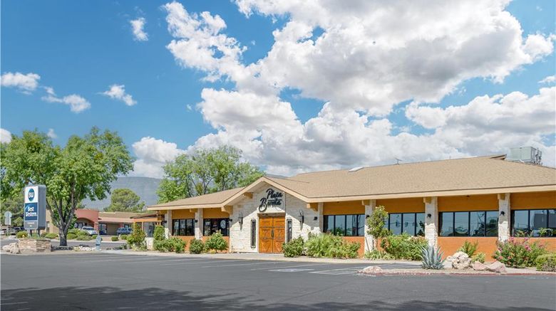<b>Best Western Cottonwood Inn Exterior</b>. Images powered by <a href="https://iceportal.shijigroup.com/" title="IcePortal" target="_blank">IcePortal</a>.