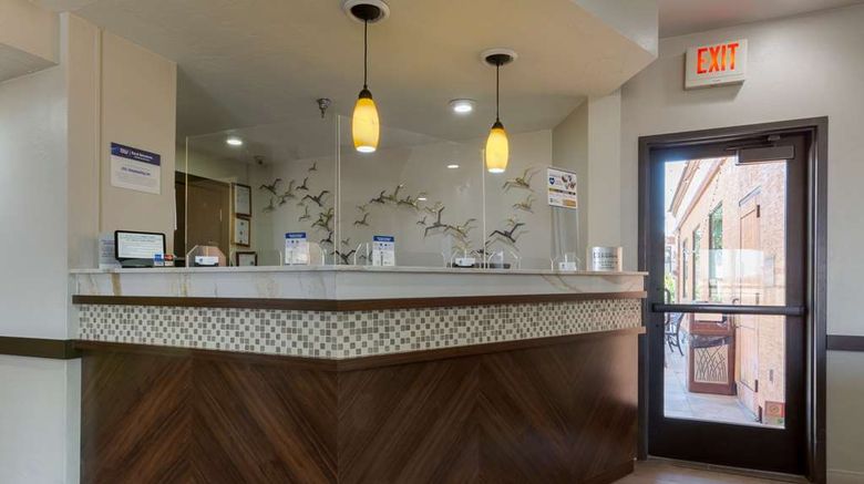 <b>Best Western Phoenix Goodyear Inn Lobby</b>. Images powered by <a href="https://iceportal.shijigroup.com/" title="IcePortal" target="_blank">IcePortal</a>.