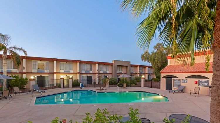 Best Western Phoenix Goodyear Inn Pool