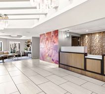 Best Western Plus at Lake Powell Lobby