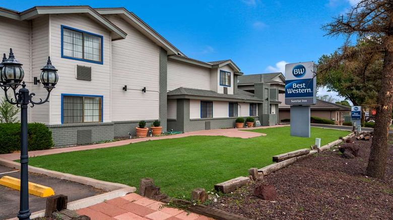<b>Best Western Sunrise Inn Exterior</b>. Images powered by <a href="https://iceportal.shijigroup.com/" title="IcePortal" target="_blank">IcePortal</a>.