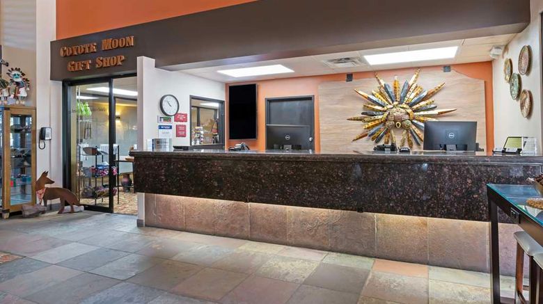 <b>Best Western Plus Inn of Williams Lobby</b>. Images powered by <a href="https://iceportal.shijigroup.com/" title="IcePortal" target="_blank">IcePortal</a>.