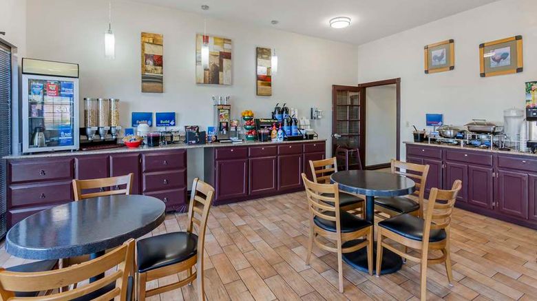 <b>Best Western Superstition Springs Restaurant</b>. Images powered by <a href="https://iceportal.shijigroup.com/" title="IcePortal" target="_blank">IcePortal</a>.