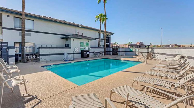 Best Western Superstition Springs Pool