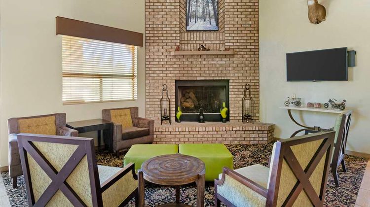 Best Western Sawmill Inn Lobby