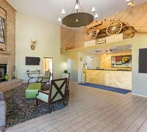 Best Western Sawmill Inn Lobby